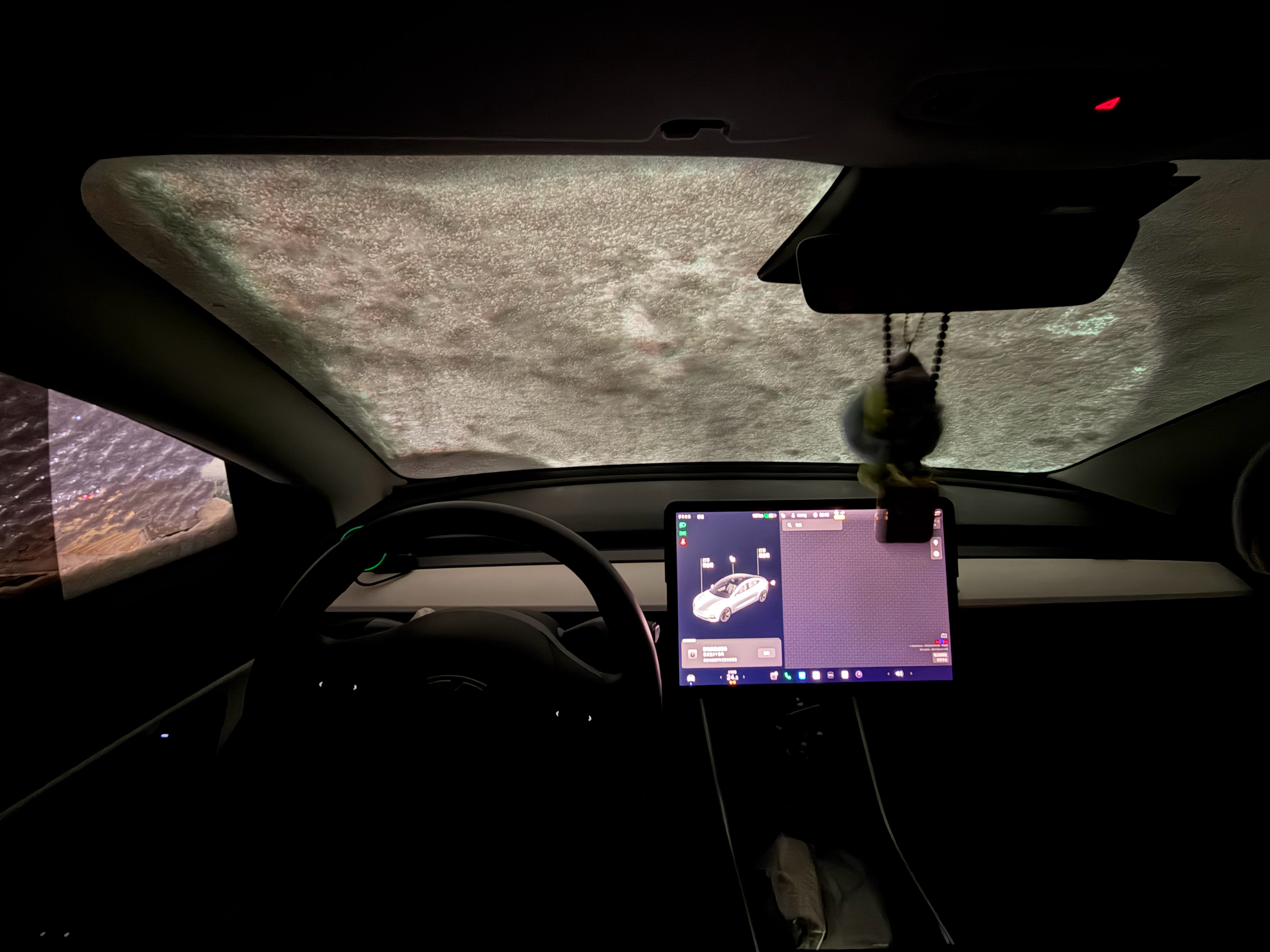 媳妇儿赶时间办事，把车家附近地铁口走了，我坐地铁回家顺带取车回地库。结果到了走不