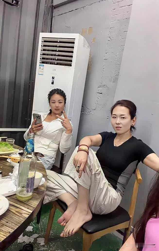 人善被人欺，马善被人骑。
就说这样的儿媳妇婆婆敢欺负吗？
不是说教女人不善良，善