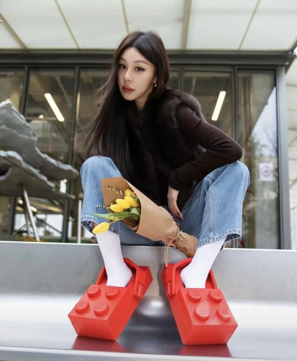 如今的社会怎么了，设计者的脑洞真的飞向宇宙了吗？咱不懂时尚，更赶不上潮流，只知道