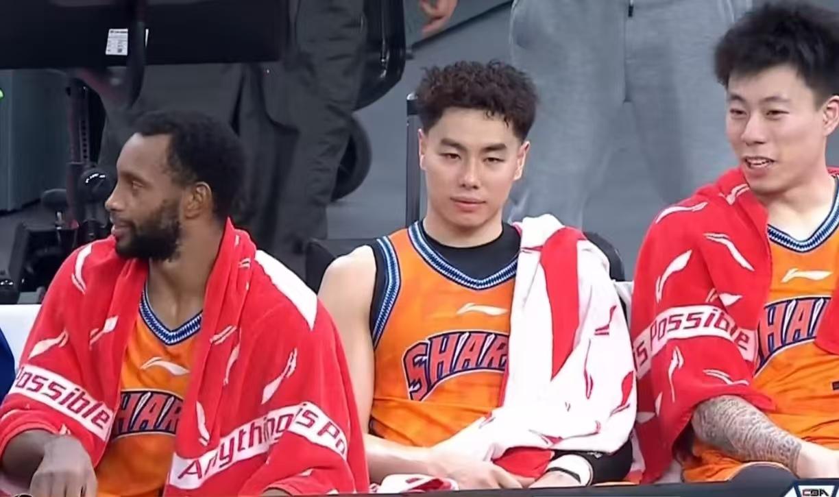 上海男篮114-80狂胜辽宁，上海赢球太稳了！他们这套打法不只是辽宁队学不来；广