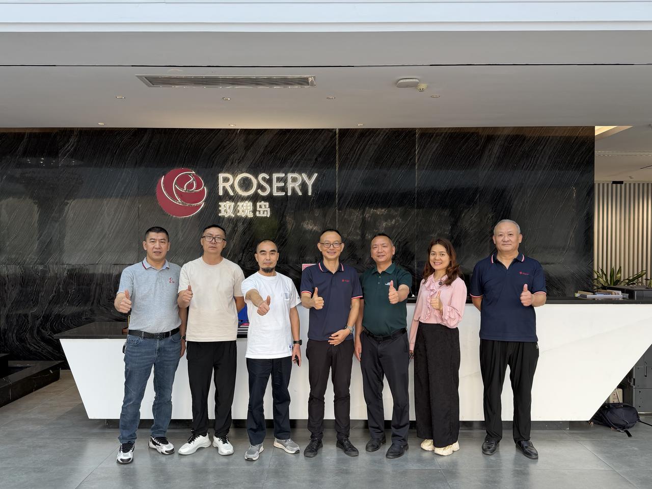我认为相信总是好的，冥冥中有些东西自会站队，自会分流，自会重组！