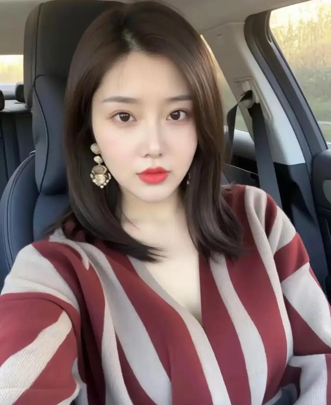 闺蜜:女生到底是开手动挡还是学自动挡的好？