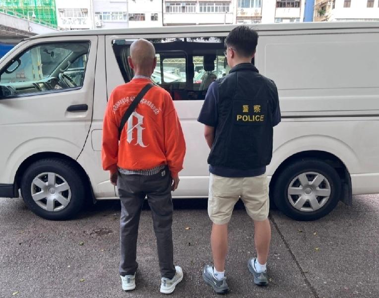 香港旺角警区特别职务队人员根据线报及经深入调查后，今日（10日）下午在区内展开代