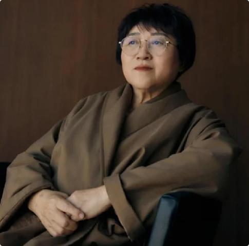 性学专家李银河说：“生命是用来享用的，不是用来熬日子的。任何时候，有了熬的感觉，