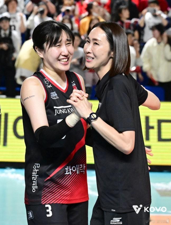 国际排坛动态韩国女排韩国女排国家队将于20日在忠北镇川选手村正式集结，主教练还是