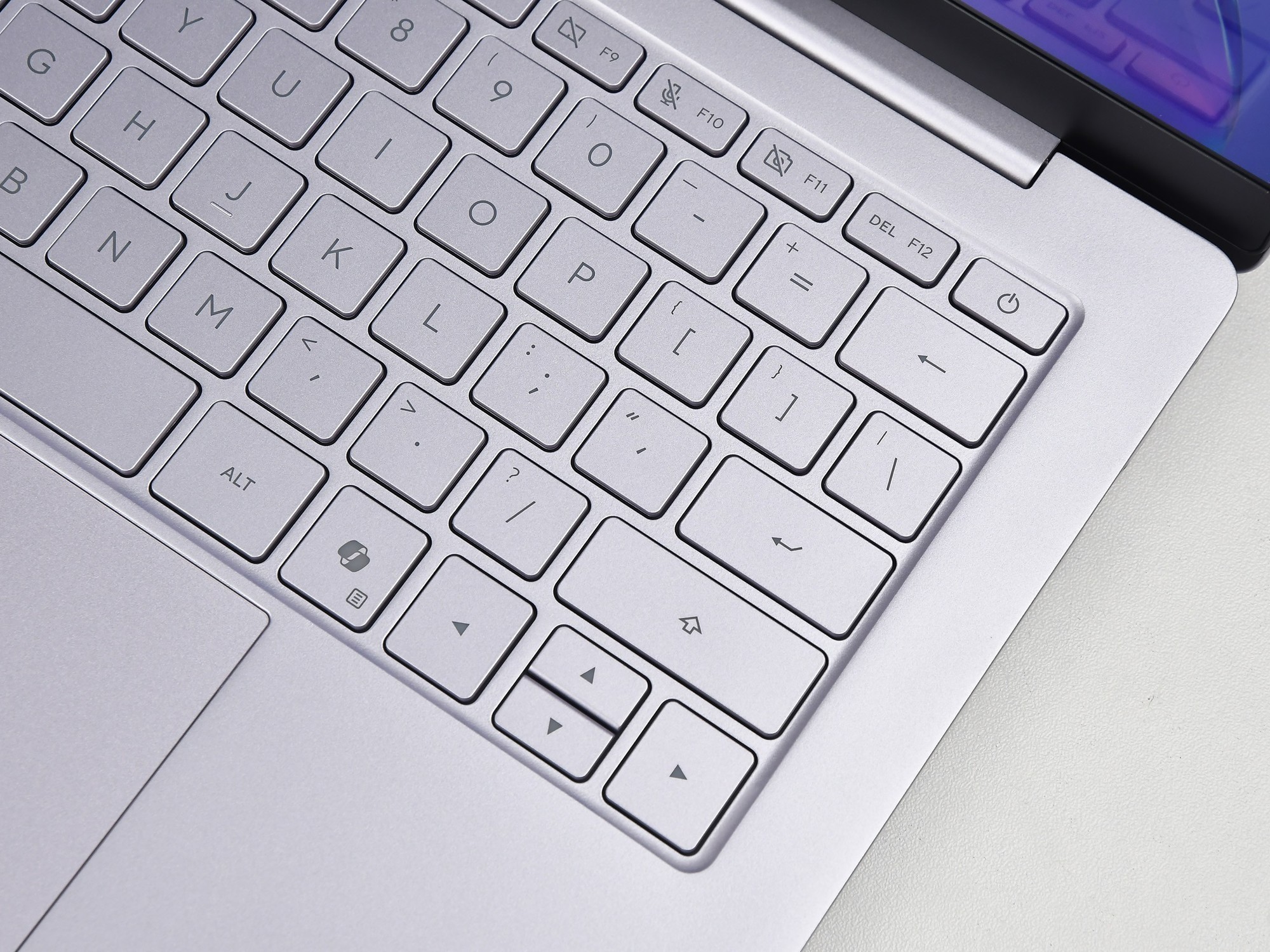 銳龍AI 9 H 465首測!上手體驗華碩a豆14 Air 2026