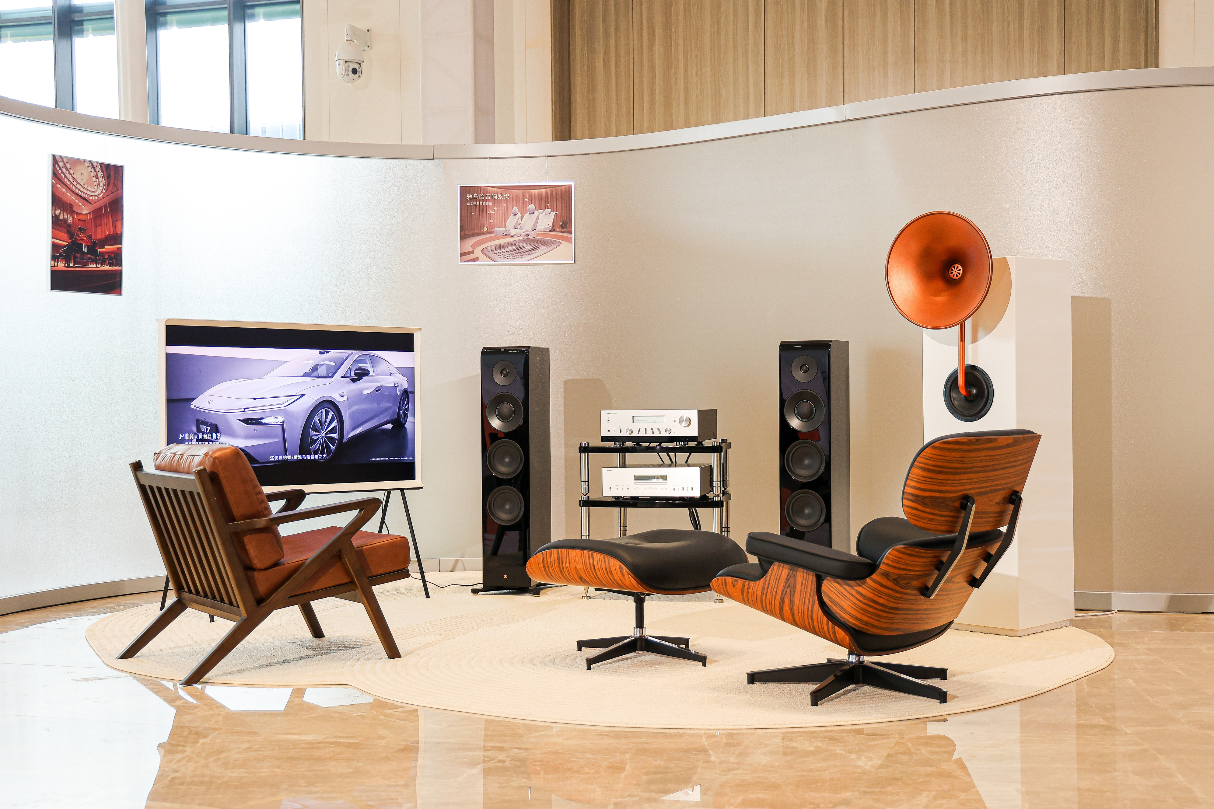 新能源时代的丰田味道不止第一眼的惊艳更是对每一处细节的精益求精下午15点，锁定铂