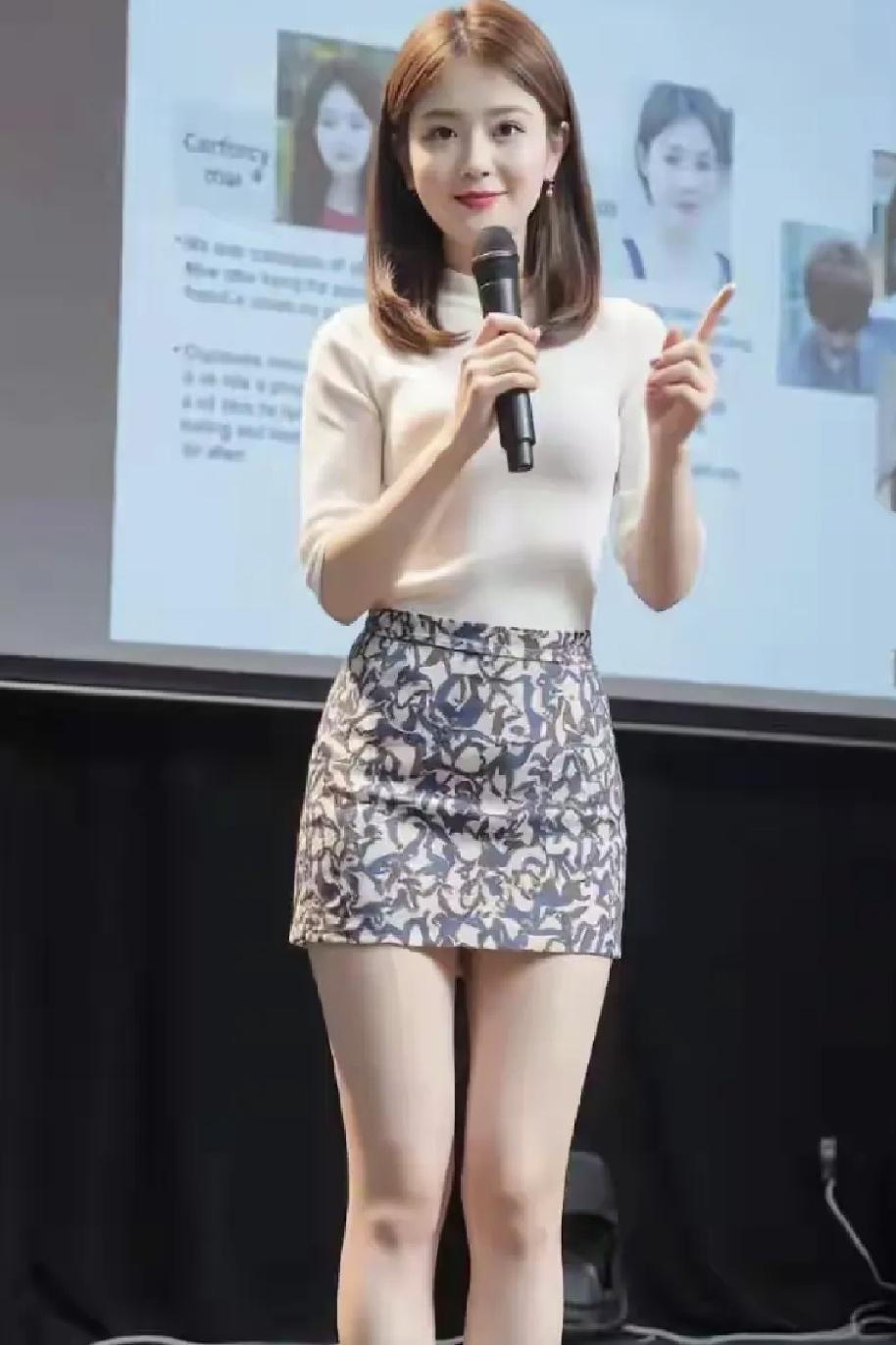 物质越富足，为何我们越难快乐？
 
越不愁吃穿，心里越空，我们的快乐到底丢在哪了