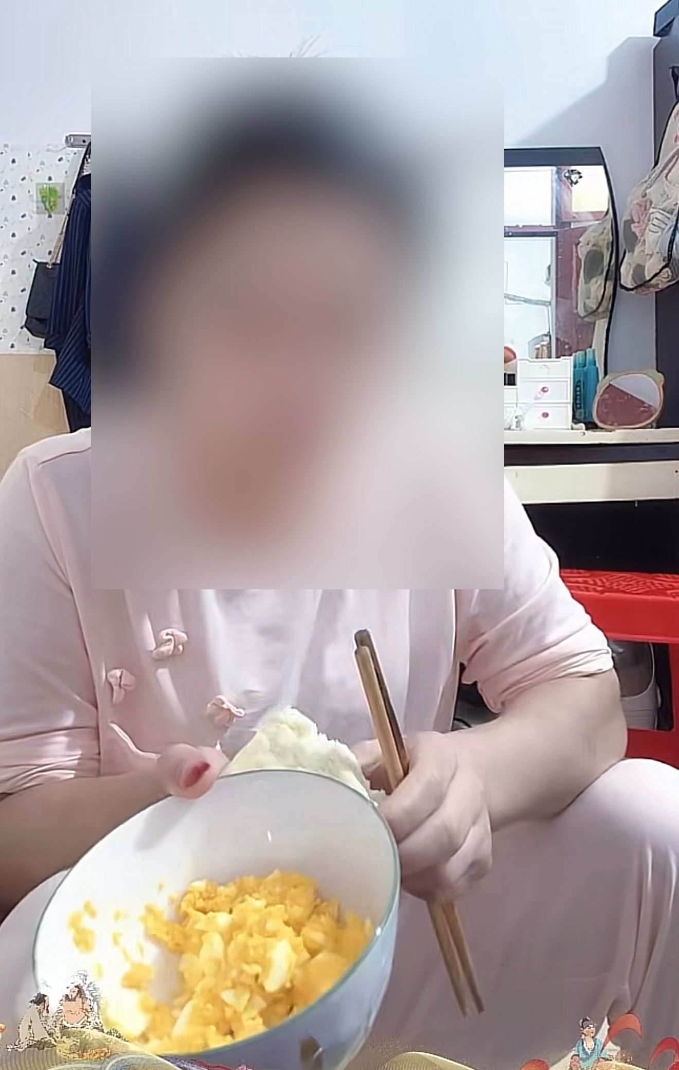 我表姐，从河南远嫁湖南，十几年了，主食还是喜欢吃馒头，不喜欢吃米饭，也许这就是：