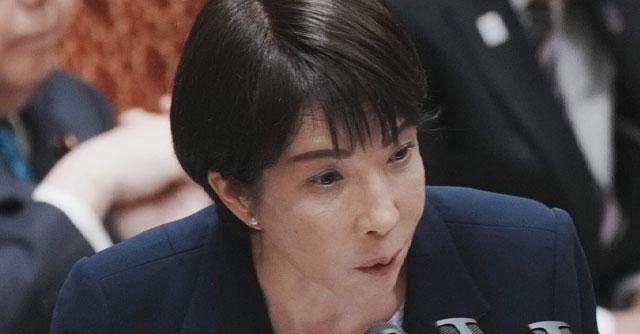 高市早苗的错误言论还没收回，特朗普已经准备好了一大笔对台军售。
2025年11月