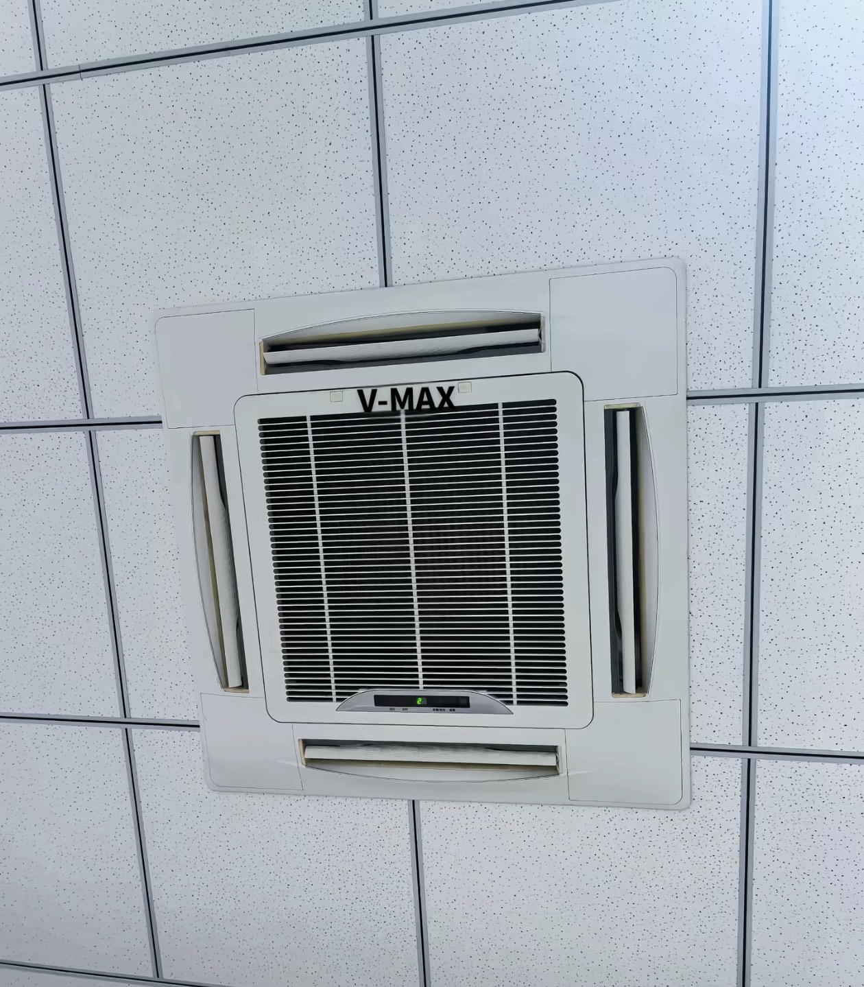 谁懂啊，一抬头看到了V-Max