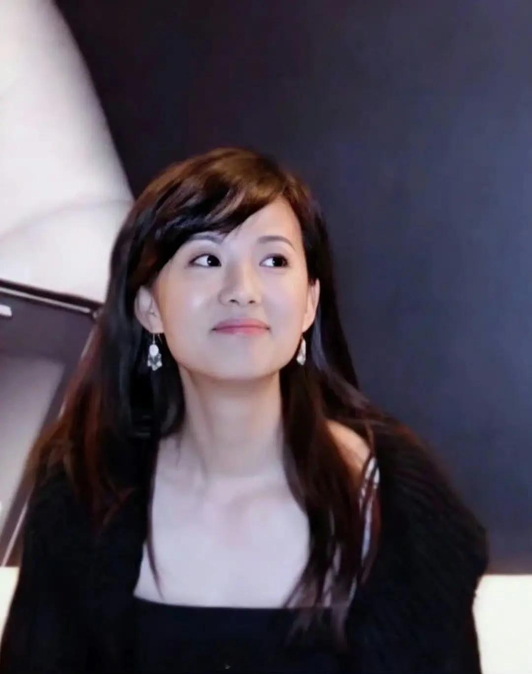 咏梅老师年轻时 这气质这颜值怎么样？ 