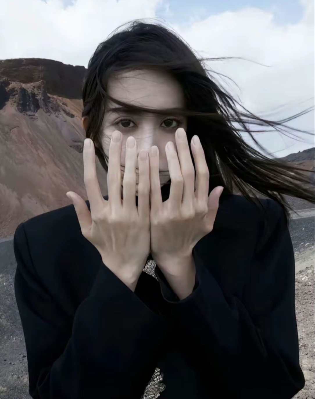 古力娜扎的梦女应该不少吧，好性感的手 ​​​