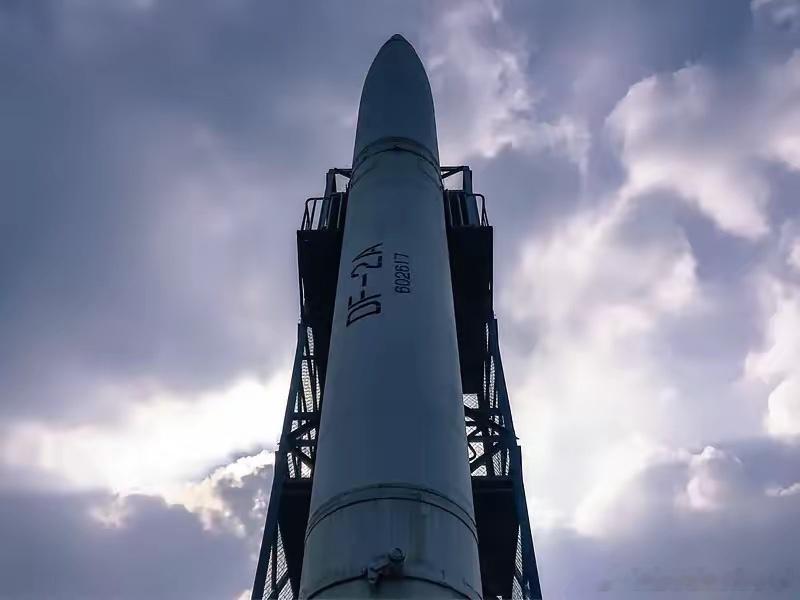 我国成功发射一箭8星🚀力箭一号“一箭八星”成功，今年发射任务排满！从“一年几发