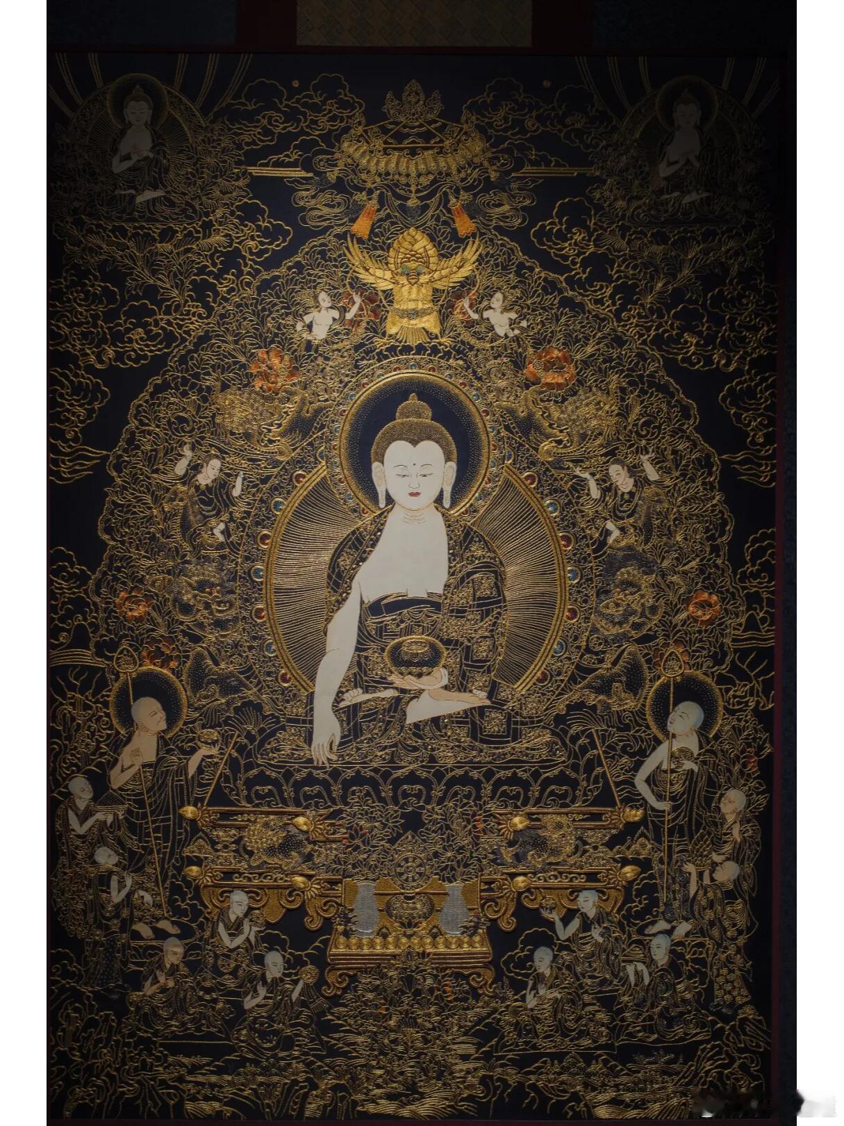 传统手工艺 非遗雀金绣  历史渊源 - 起源：可追溯到战国时期，当时有人尝试类似