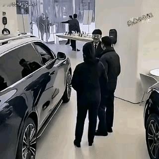 还销冠呢，家里谁说了算都不知道，和一个说了不算的人夸夸其谈，却忽略了重要人物的感