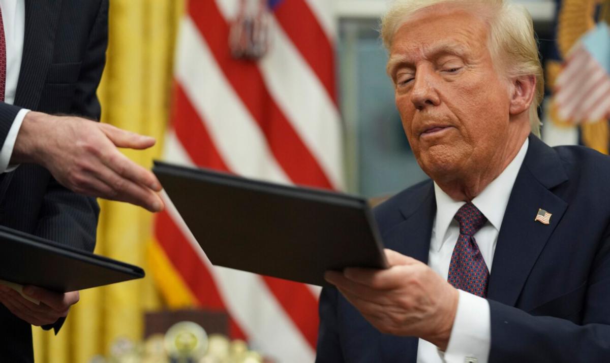 美大使通知中方，交出港口，否则后果自负，中国对美大豆采购停滞。美国驻希腊大使公开