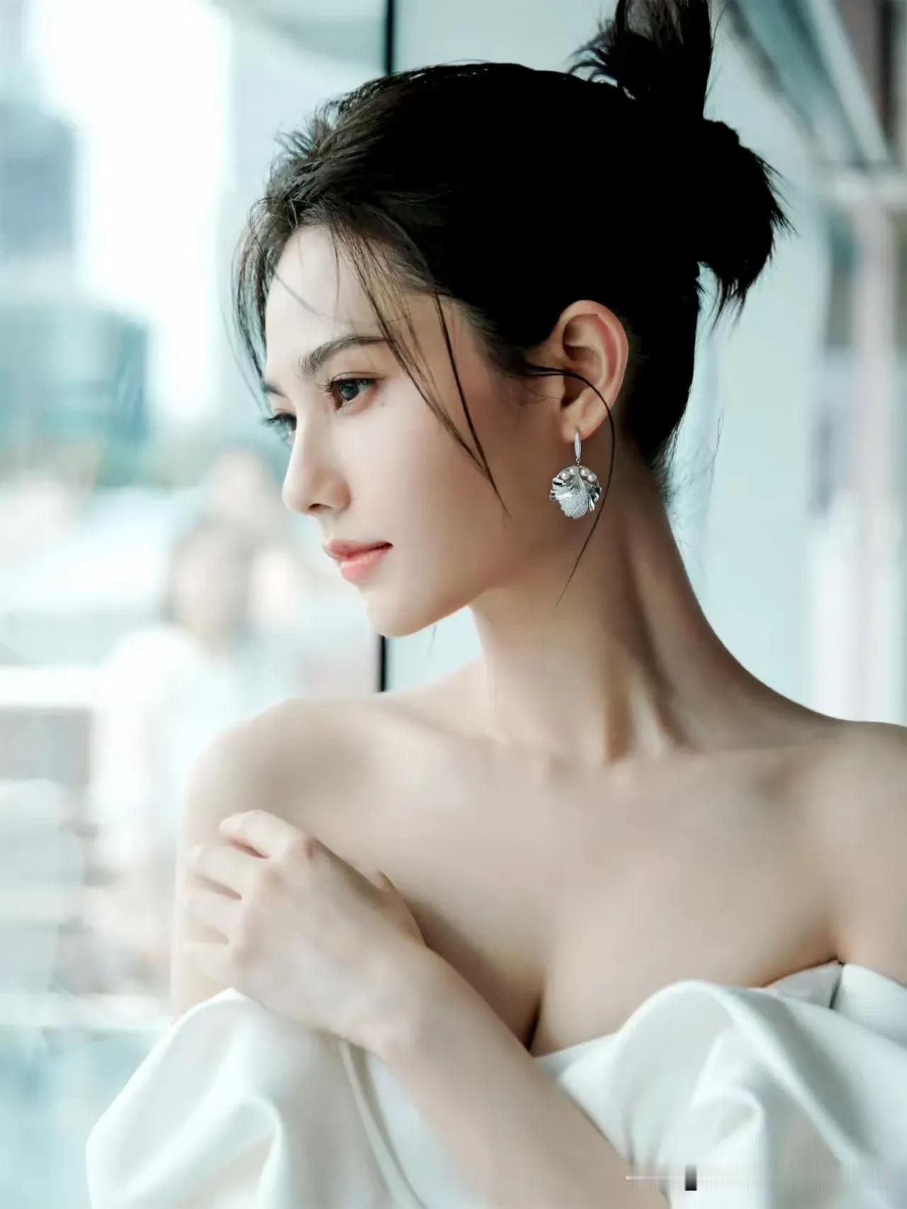 姜珮瑶美图分享女神图来袭 自然美写真集 灵动女神美如画 高清美姿写真 女神美图安