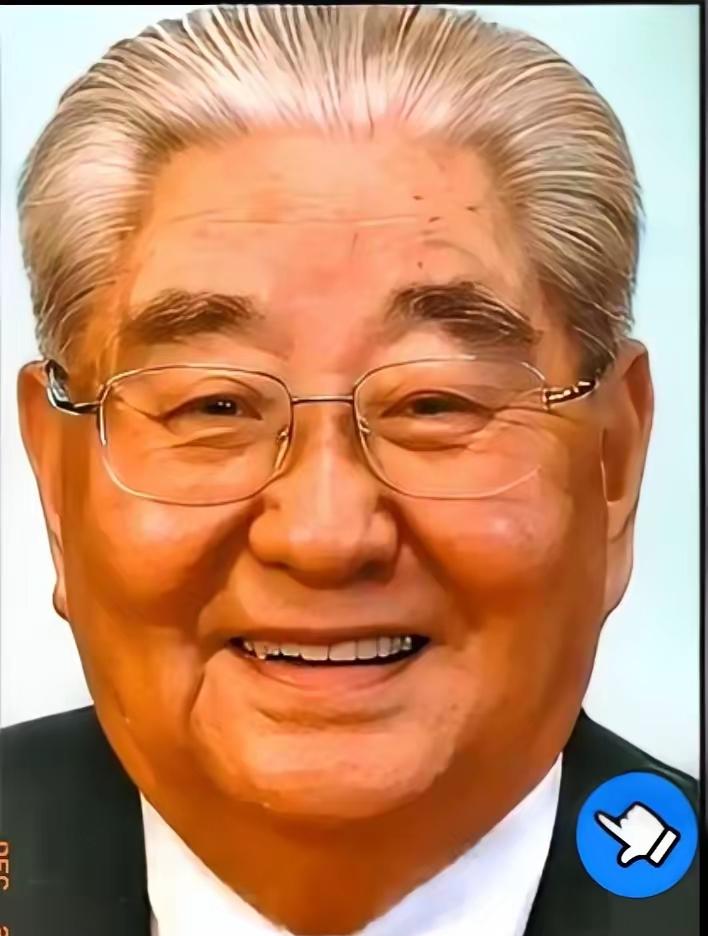 真是滑极大的讽刺！
这边顶着“文化守护者”的光环受人敬仰，那边就被

42名老员