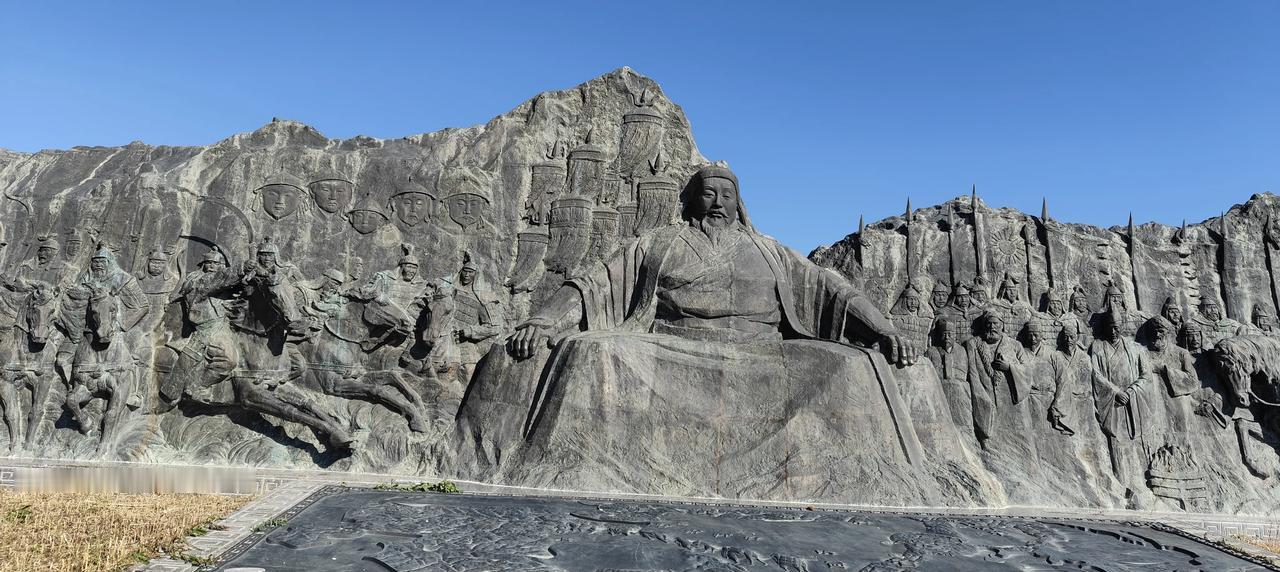 有人说，人之间的价值交换：
1.物质价值 
2.情感价值 
3.成长价值 
4.