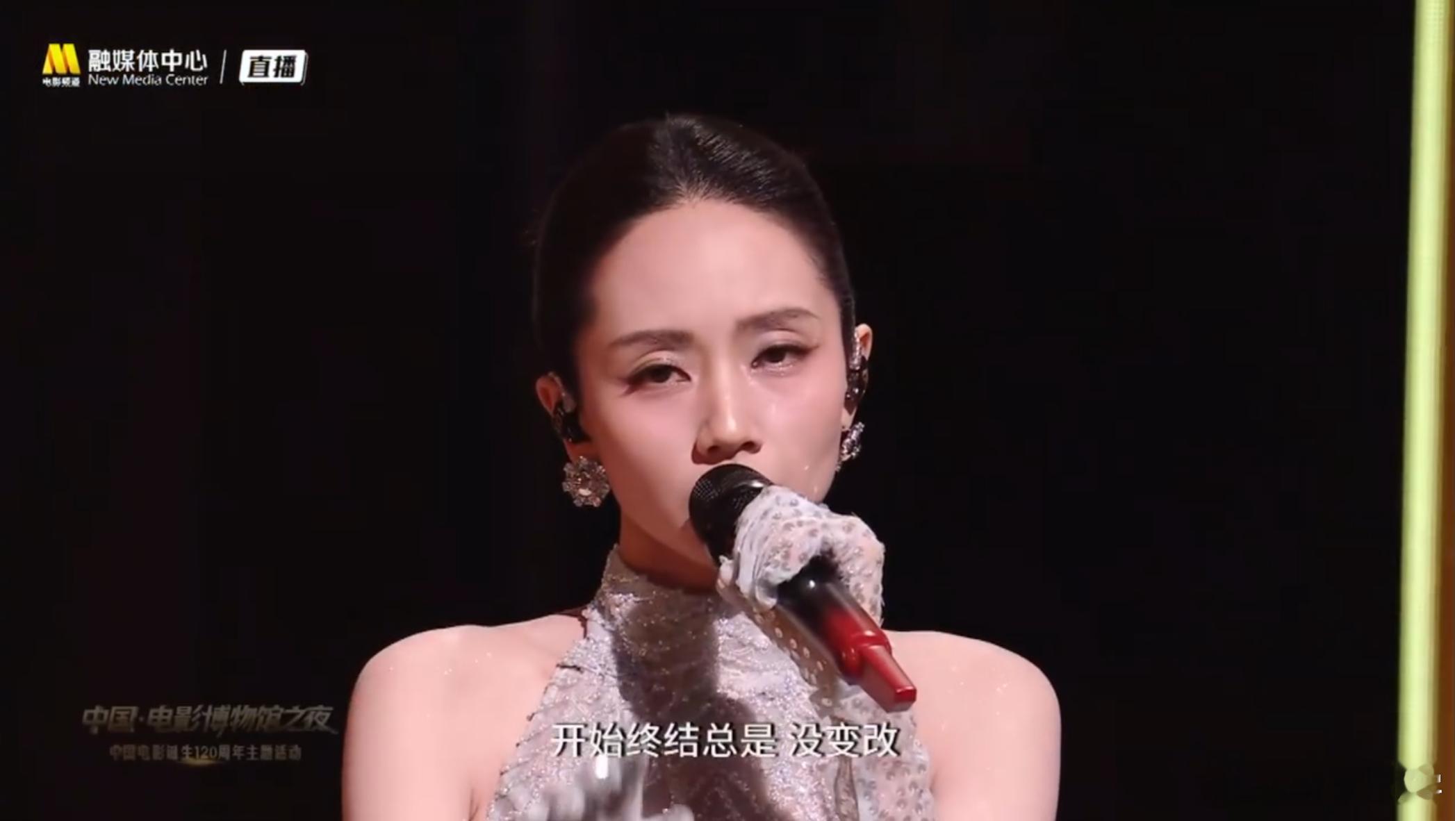 刘惜君演唱一生所爱刘惜君八分钟演唱致敬经典电影 光影流转，歌声悠扬，刘惜君八分钟