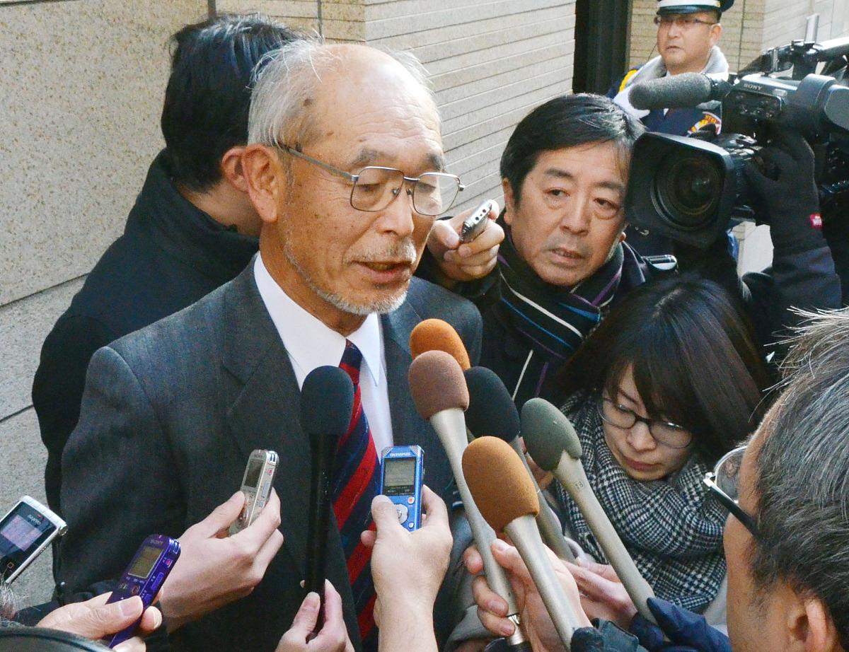 岩崎茂这回算是彻底傻眼了，这才是真正的打蛇打七寸！

平时在那充硬汉，背地里在上