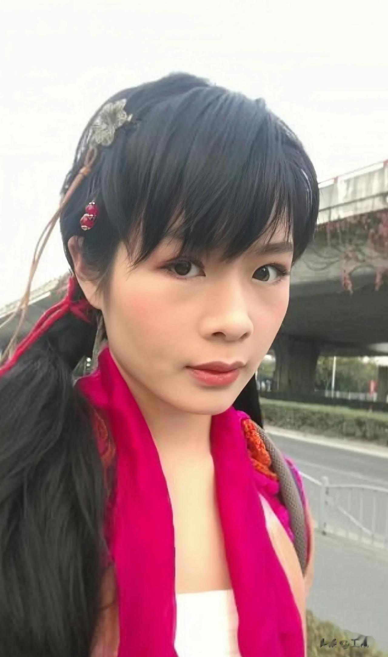 有人问:越来越多的有钱人移民国外，我们为什么不设置门槛，制衡这一现象？完全没必要