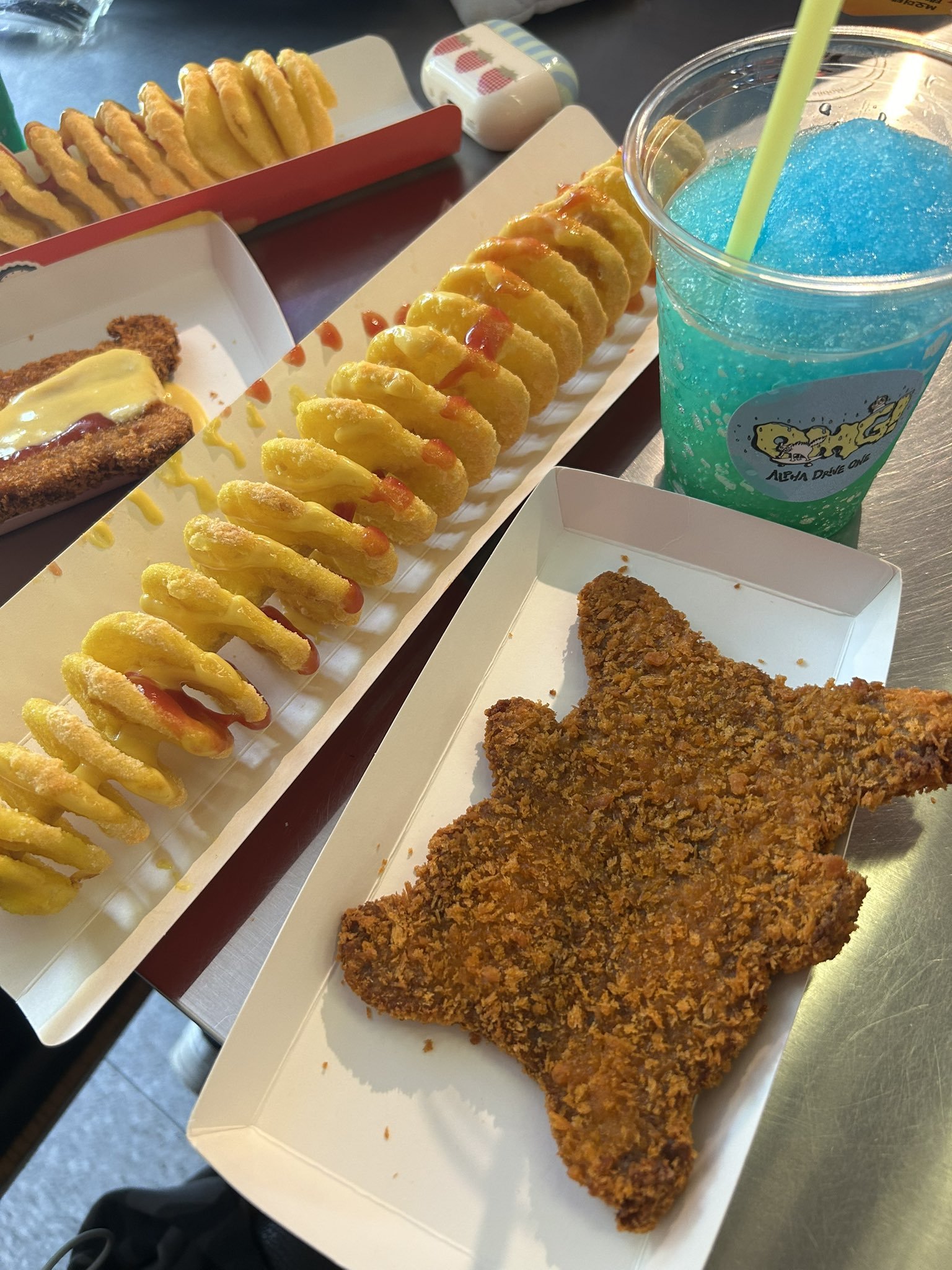 ALD1今日逆应援海底捞优惠券 + 冰沙、旋风土豆、皮卡丘小食开智了？ 