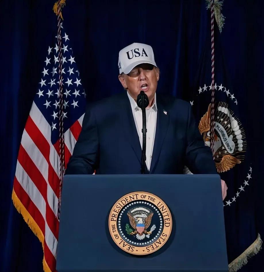 特朗普妄言要替伊朗选定最高领袖
 
“美国应该参与选定伊朗下一任最高领袖。”这并