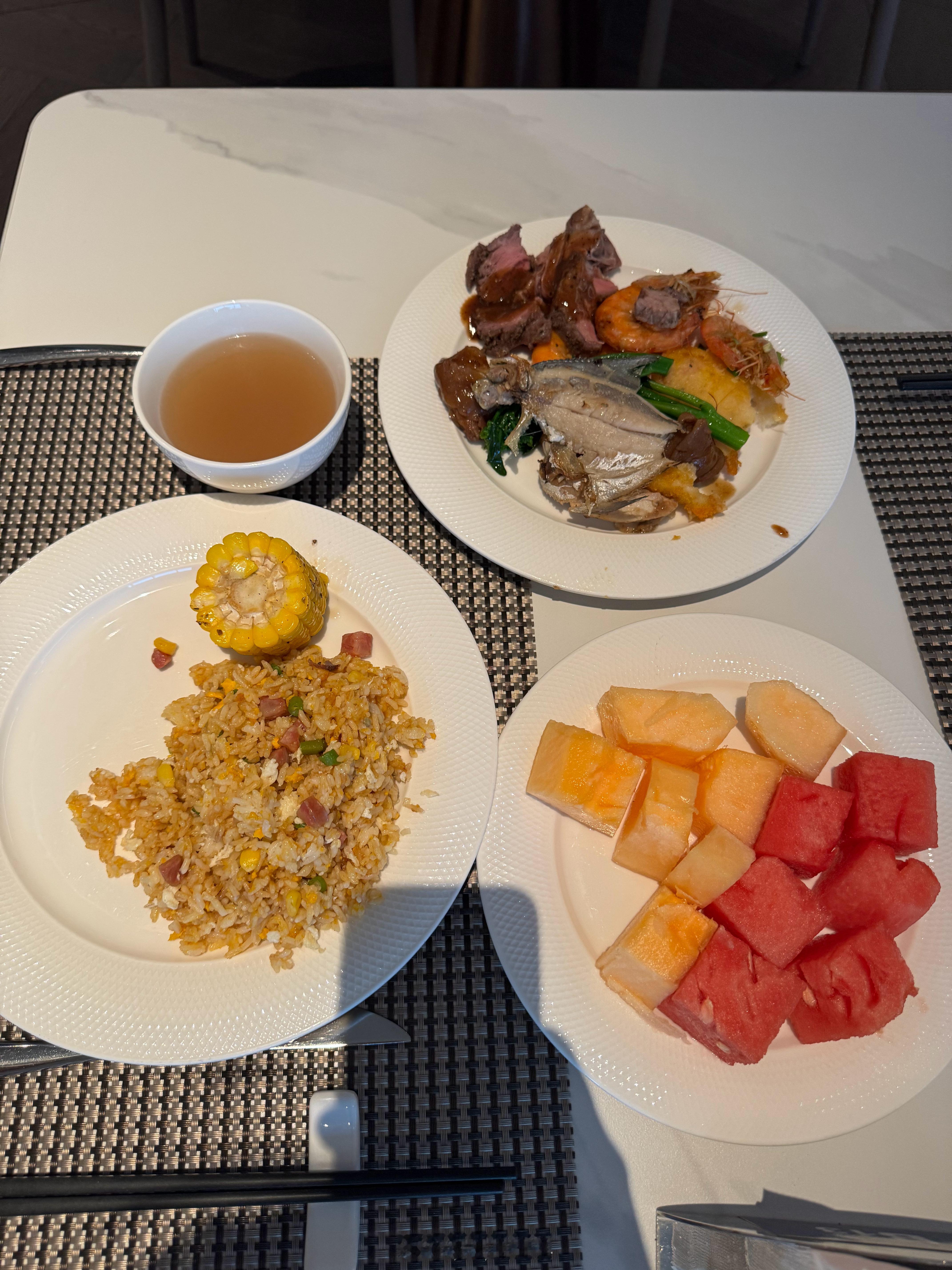 每次干饭都抵挡不住碳水的疑惑 ​​​