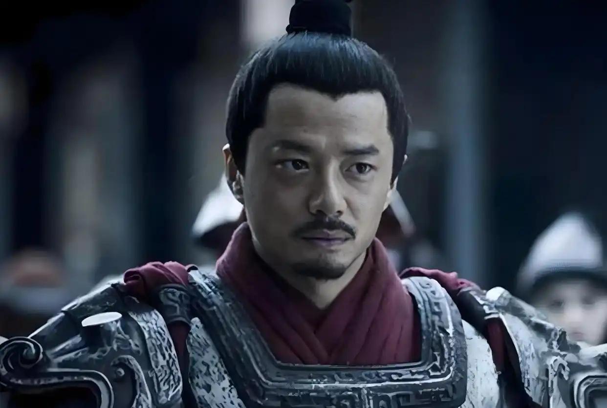 韩信手握30万大军，掌握天下实权，为何拒绝三分天下？
 
在楚汉争霸的历史长河中