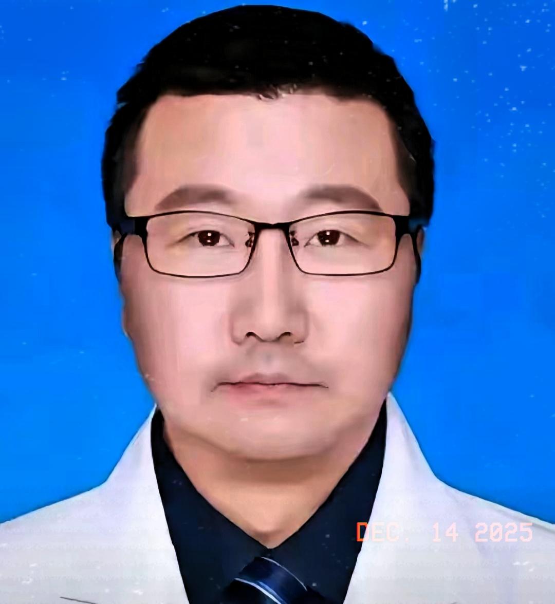 没想到查账查出个“穷光蛋”医生！14年间抠50万全部塞给一些看不起病的普通人。本