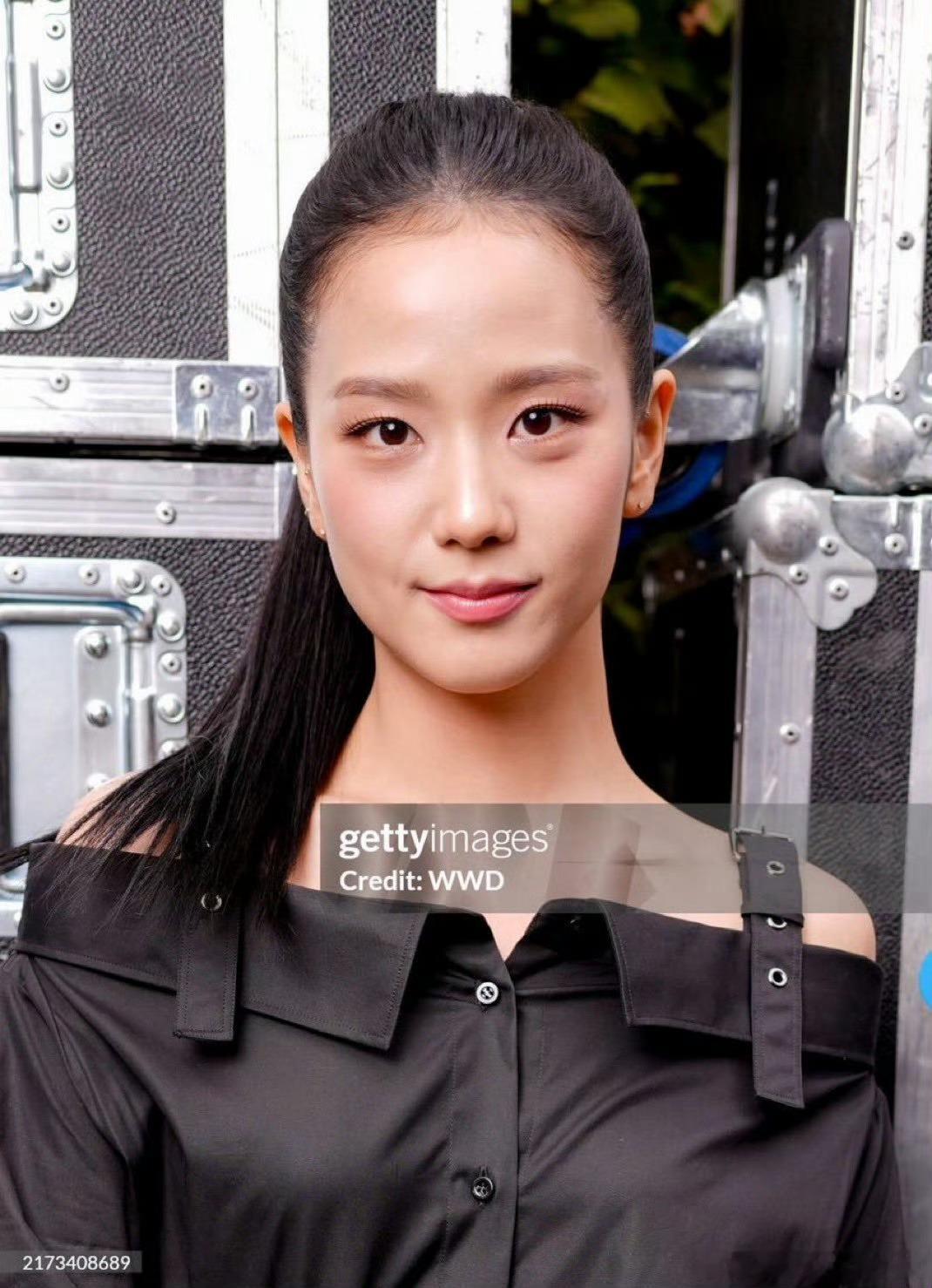 #迪丽热巴金智秀周也G社生图#金智秀、迪丽热巴、周也迪奥大秀G社生图，我说G社要