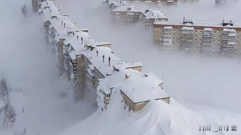 后天来了！俄罗斯堪察加半岛遭遇历史上最大暴雪！
这场暴雪堪称是世界历史上最大暴雪