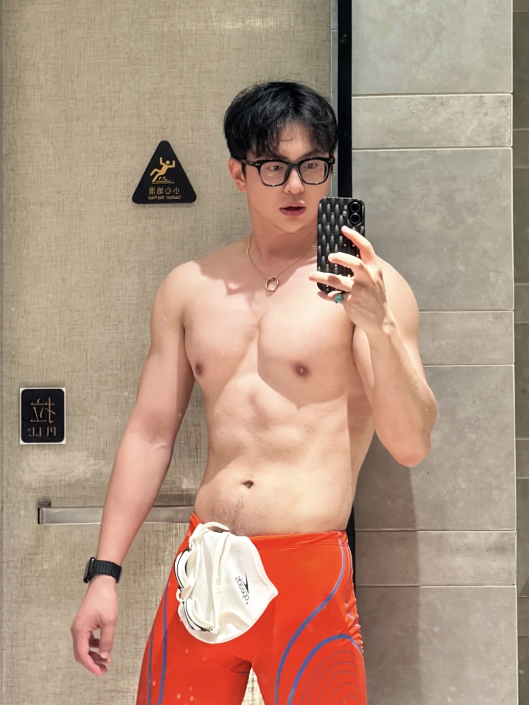 好久没有游泳了🏊