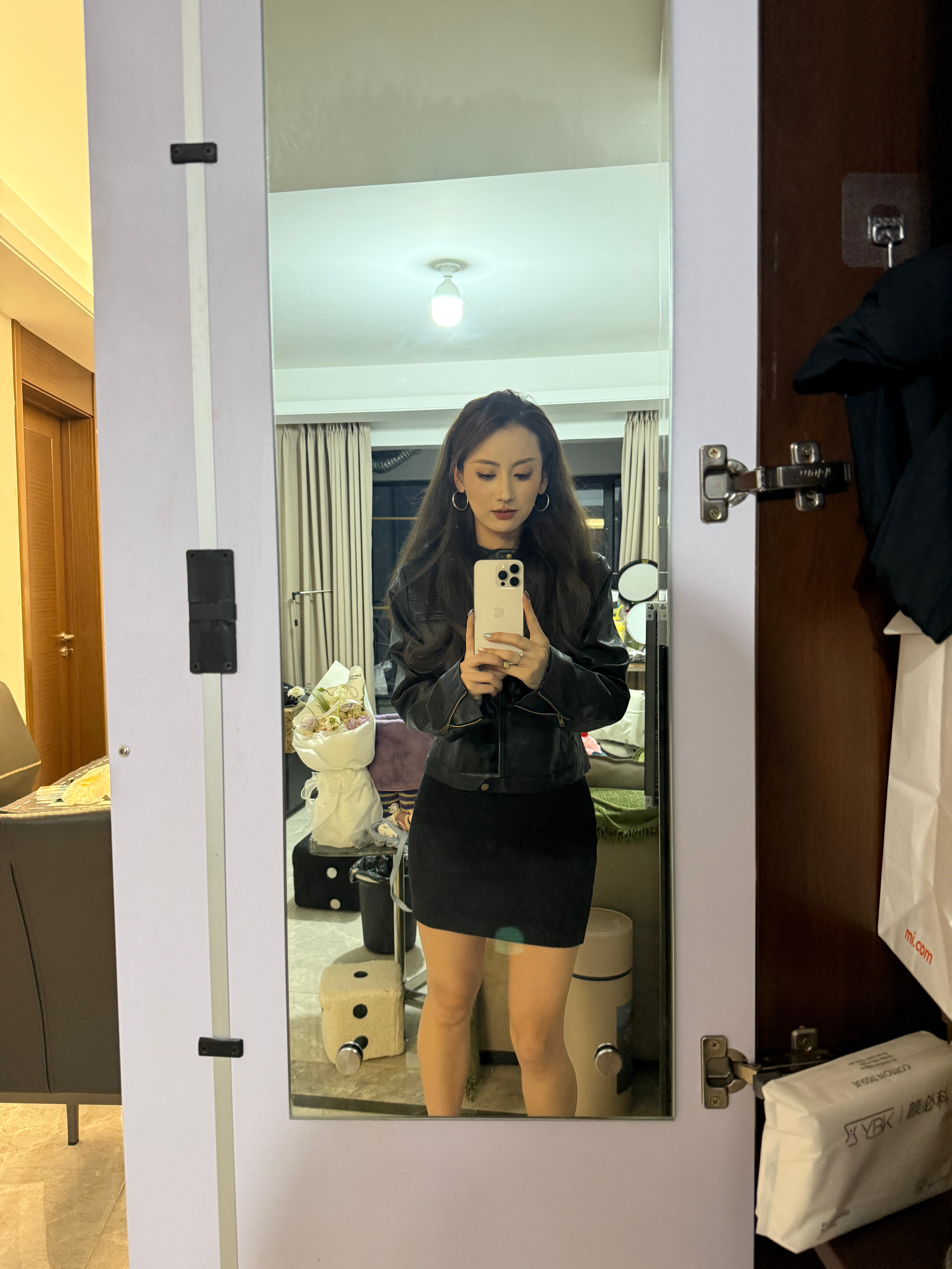 老铁们真的我要什么时候才能减肥 有点伤心这些都是以前我拍的时候觉得不好看没选上没