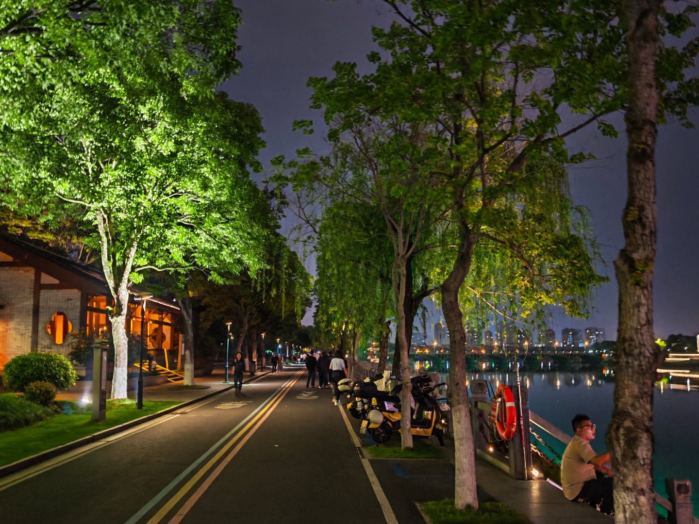 马年跑个马 今天慢跑，还是慢跑舒服，赶时间所以就没跑到10k80迈腿计划