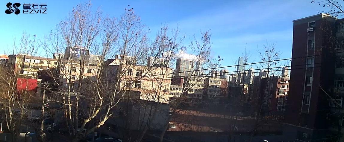 大连 下午14：00市区天气晴，气温-5.3度，相对湿度36%，吹东北风，目前大