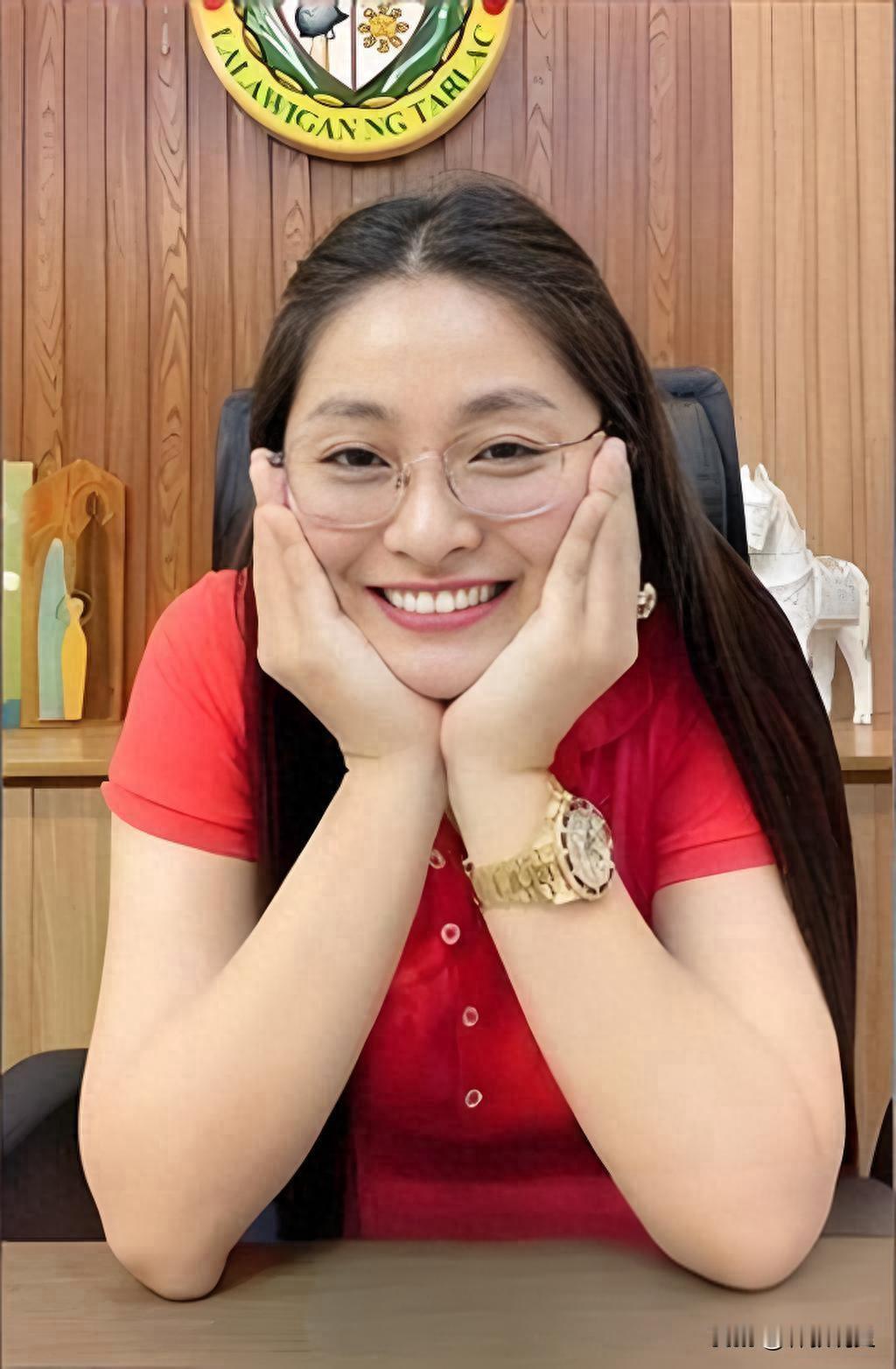 电诈女魔头郭华萍被抓！亲妹妹供出了她的行踪，父亲可能会有麻烦。[嘘]

2025