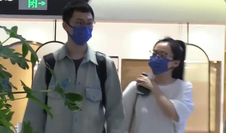 [吻][吻][吻]以前爱的太卑微，还被骗，希望这个男人可以让你幸福[赞][赞]希
