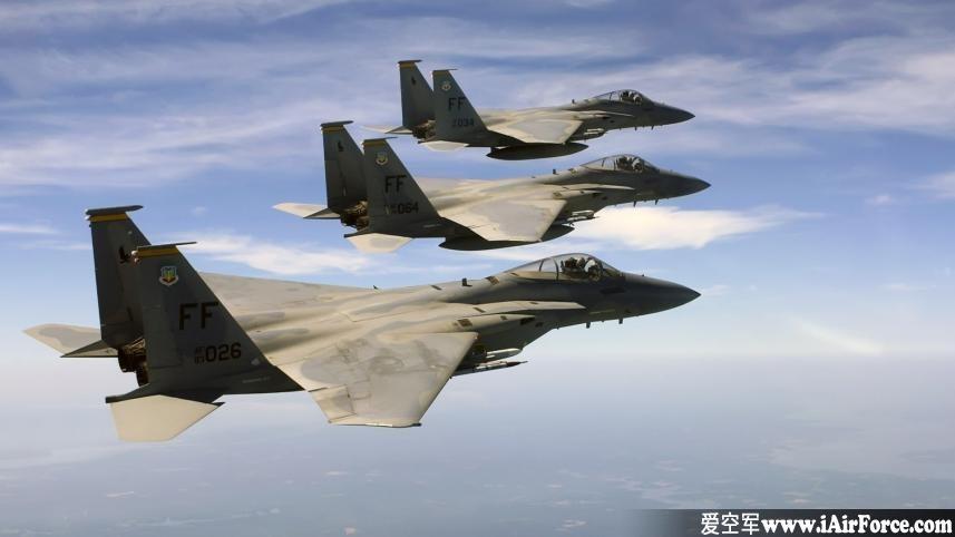 难道哈梅内伊显灵了？继美军“林肯”号航母遭遇伊朗空袭之后，美军在开战第三天再遭重