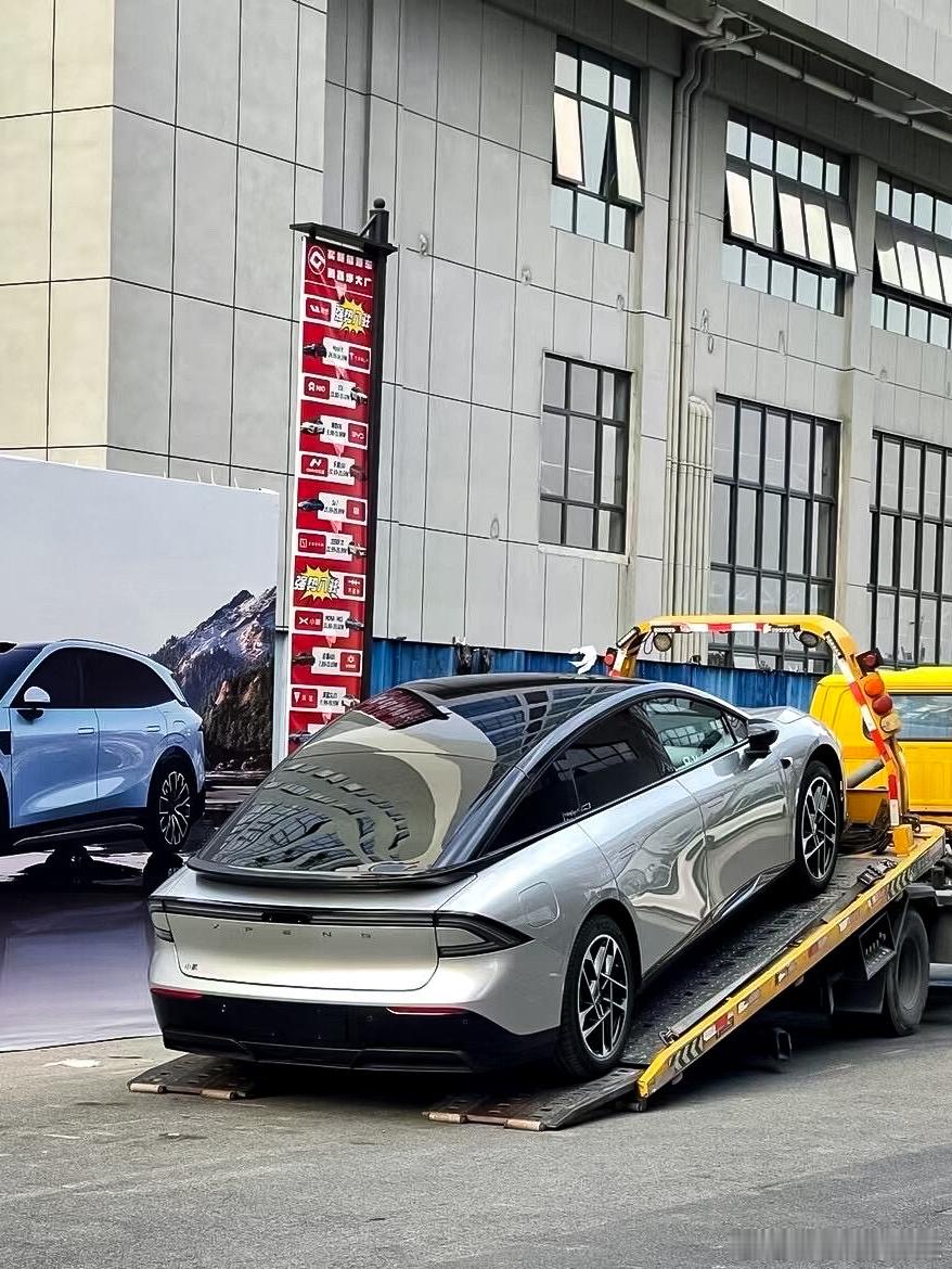 小鹏 P7+ 尾部最好看的角度找到了[doge]#新能源汽车##大v聊车# ​​