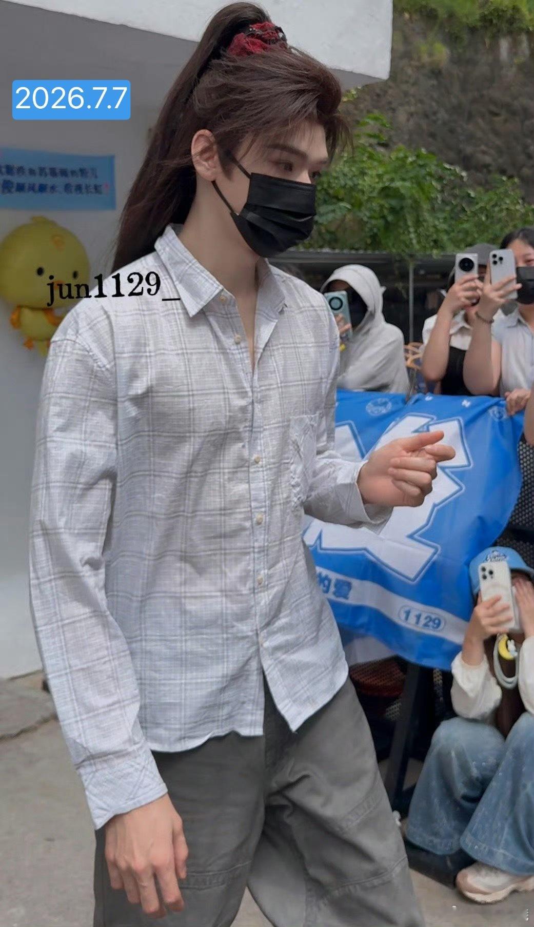 我刚赞赏了 100积分，发现宝藏博主一枚，强烈安利给你~ 网页链接龚俊 身材真好