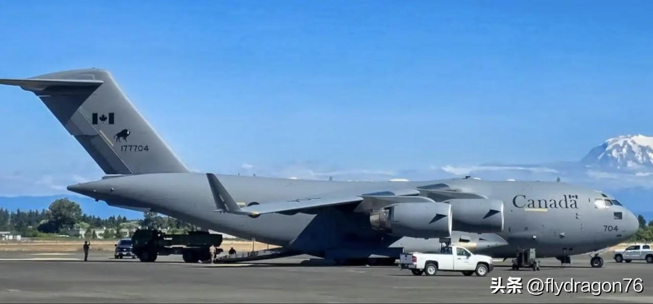 🇺🇸 美加军队在诺姆市部署 M142 “海马斯”（HIMARS）多管火箭炮系