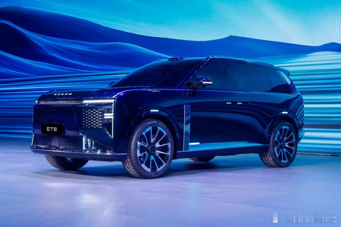 刚刚做了5x10俯卧撑起来 眼前有点迷糊突然看到韩老师发了四台车 还在纳闷是哪一