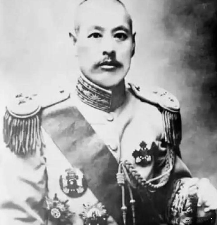 民国最硬核洞房对峙！19岁弱女子一句话，吓瘫58岁霸道军阀
 
1932年，58