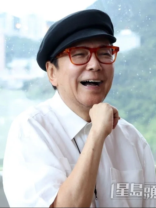 贾思乐公开钟保罗死前电话内容！曾帮关菊英买卫生巾 	 入行半个世纪的贾...
