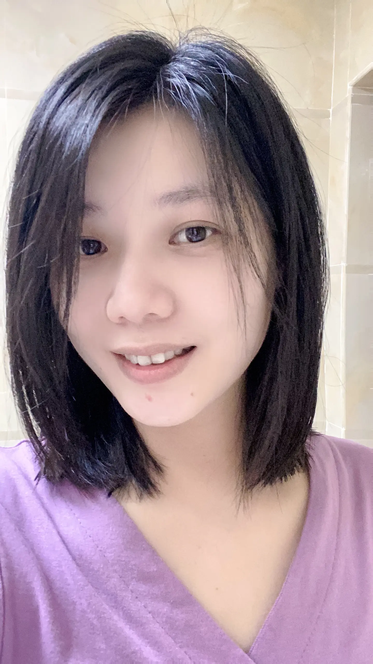 快问问你妈不会化妆的行不行？