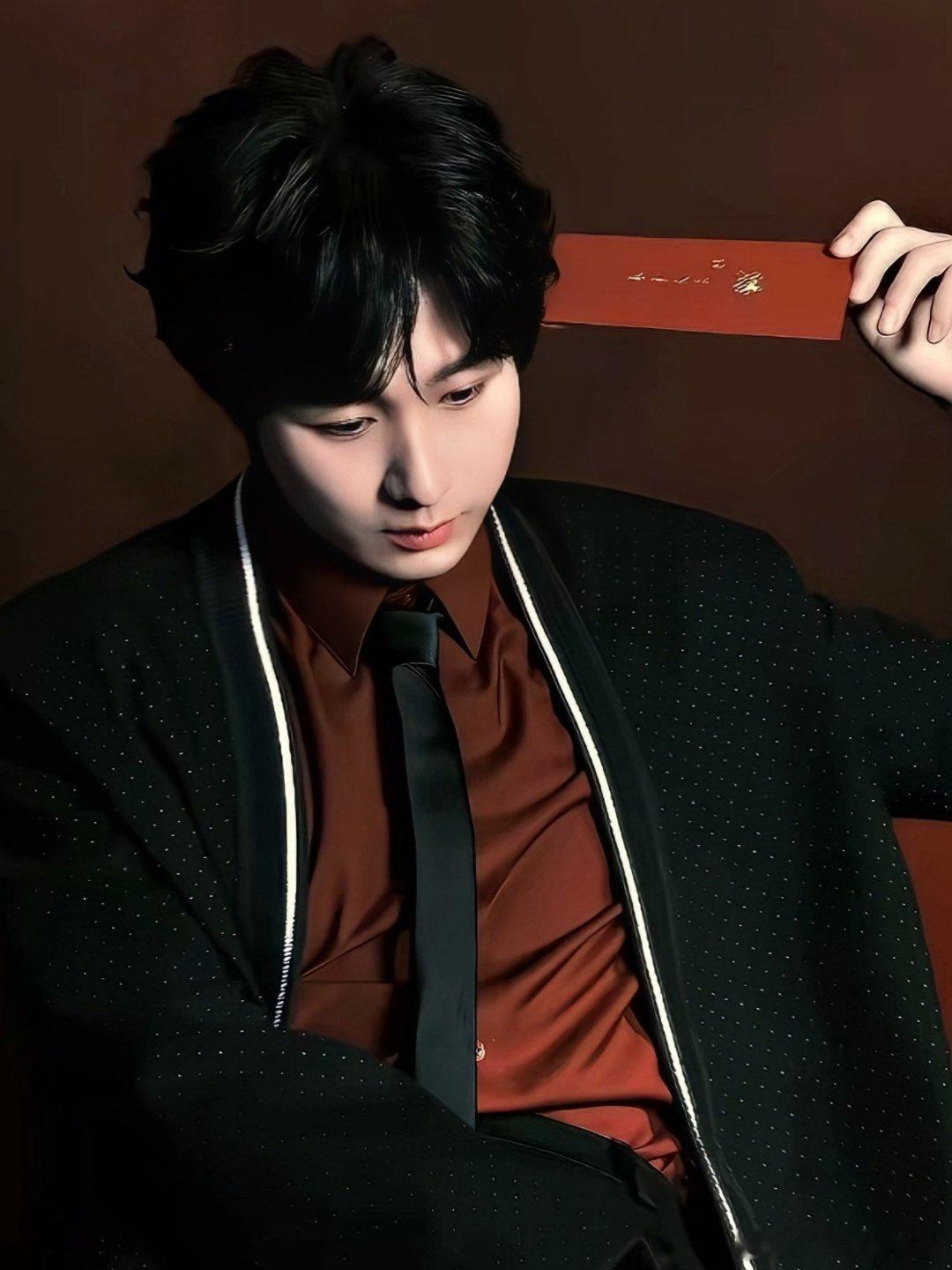 鸿运当头，除夕快乐成毅成毅除夕红韵满屏