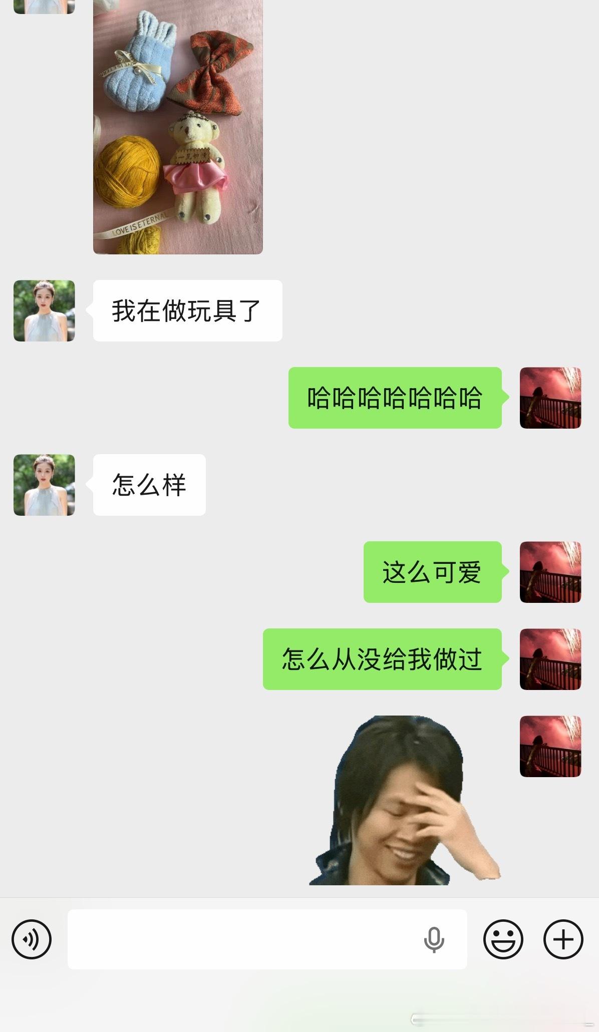 今年过年在国外过所以打算把小猫送去我妈那养半个月！今天发来已经开始亲手制作玩具等